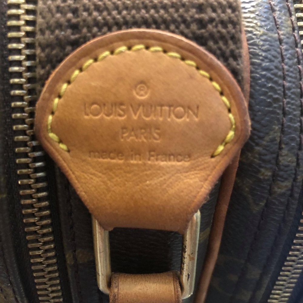 Lv Authentic!! - image 7